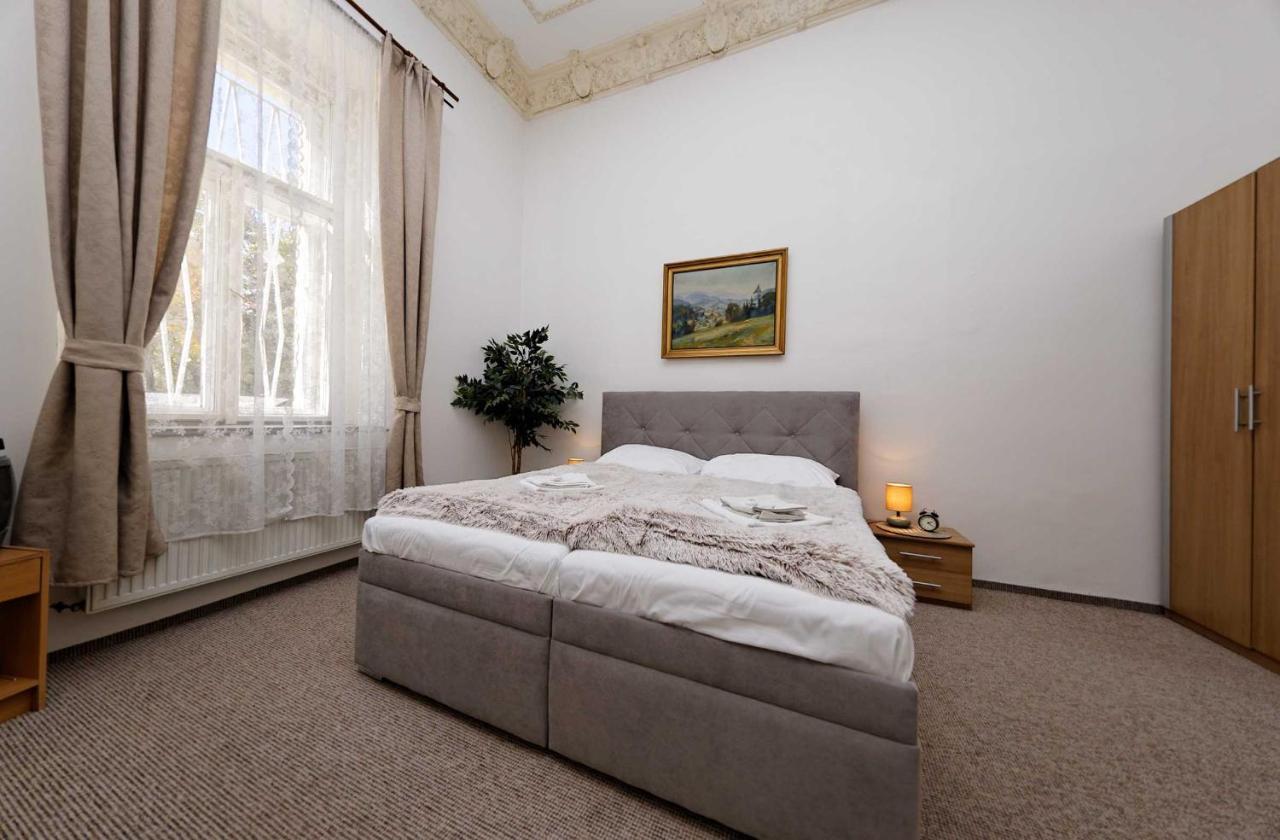 Apartments U Cisare Прага Экстерьер фото